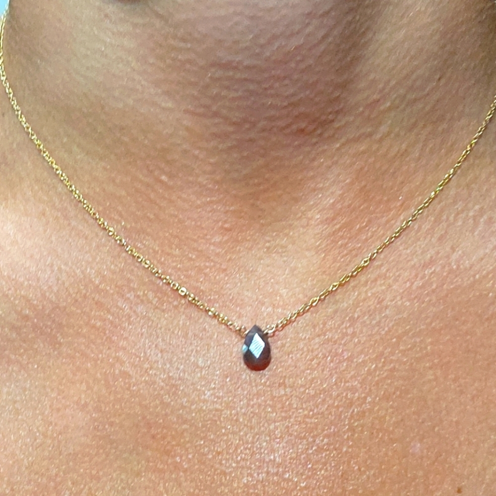 Adjustable dainty choker